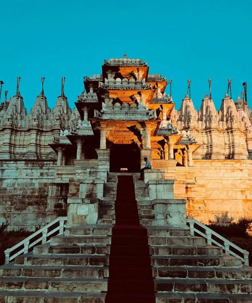 Ranakpur is a small quaint town nestled amid the secluded valley of Aravali Ranges in Rajasthan. 